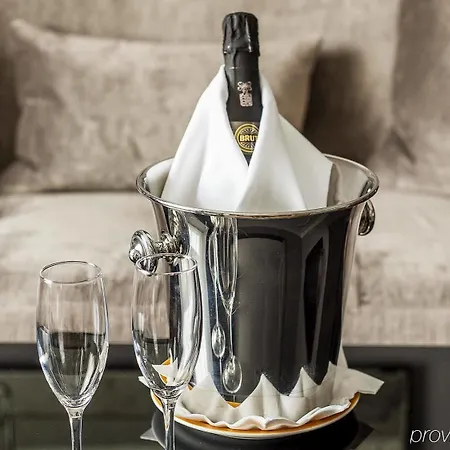 St. Petersbourg - Small Luxury Of The World Hotel