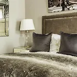 St. Petersbourg - Small Luxury Of The World