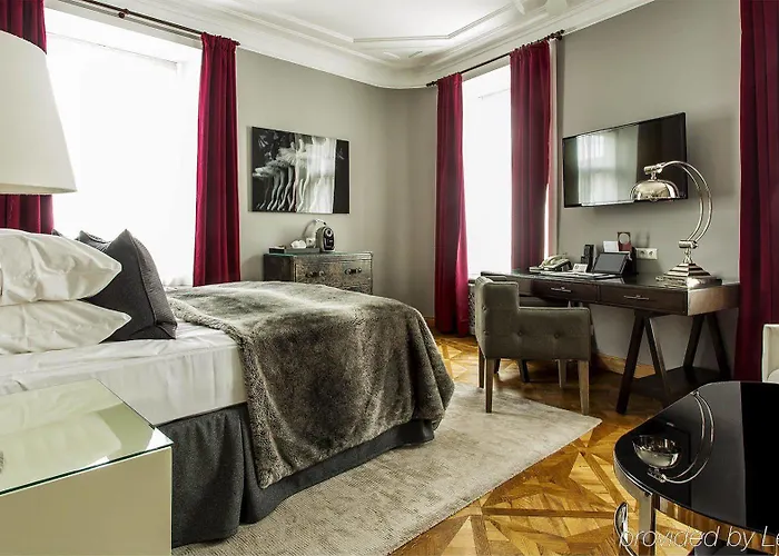 St. Petersbourg - Small Luxury Of The World Hotel Tallinn
