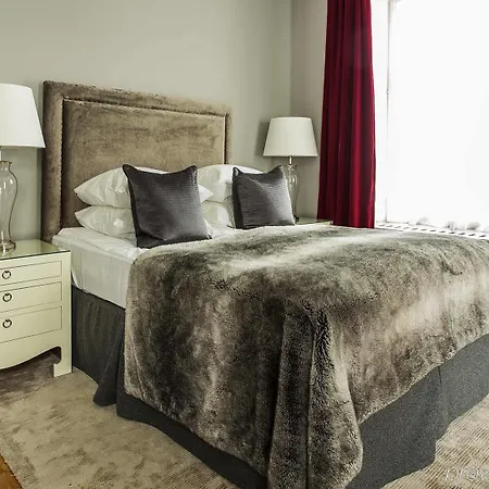 St. Petersbourg - Small Luxury Of The World