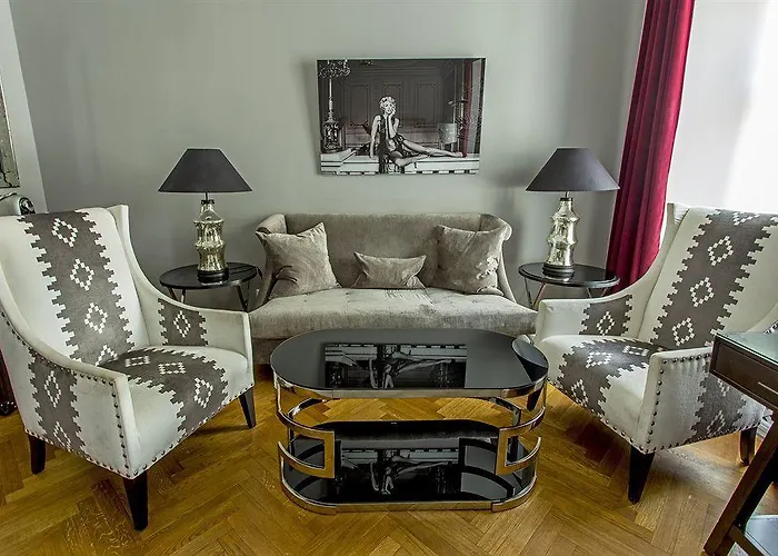 Ξενοδοχείο St. Petersbourg - Small Luxury Of The World