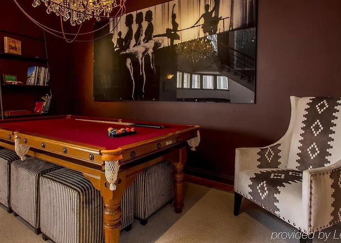 St. Petersbourg - Small Luxury Of The World