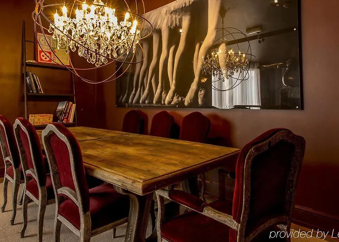 Ξενοδοχείο St. Petersbourg - Small Luxury Of The World 5*